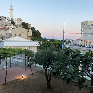 House Apartman