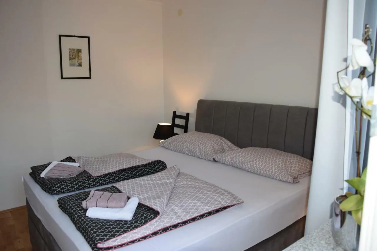 App Lu 5 Apartment Novi Vinodolski 0*,  Croatia