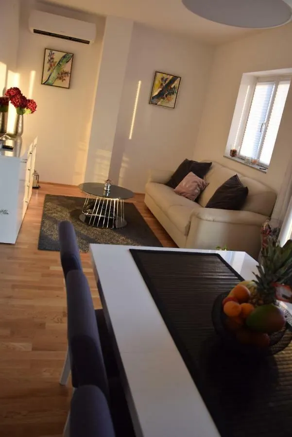 App Lu 5 Apartment Novi Vinodolski