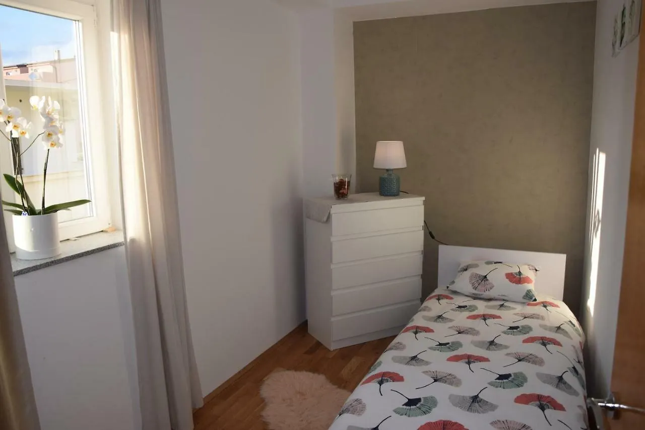 App Lu 5 Apartment Novi Vinodolski 0*,